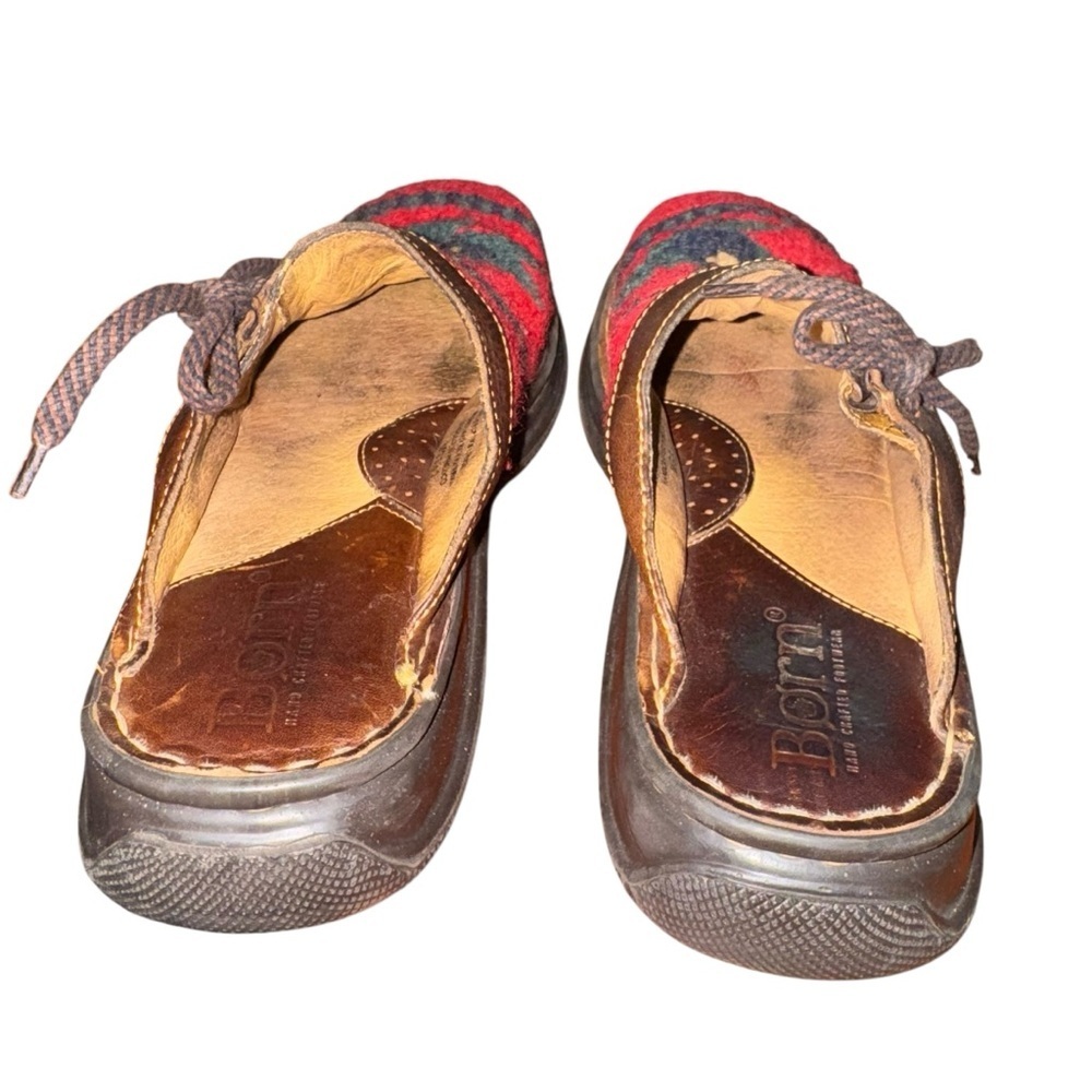 Børn Women Size 9M Red Wool Southwestern Aztec Clogs Leather Trim Comfort Shoes - Picture 3 of 6